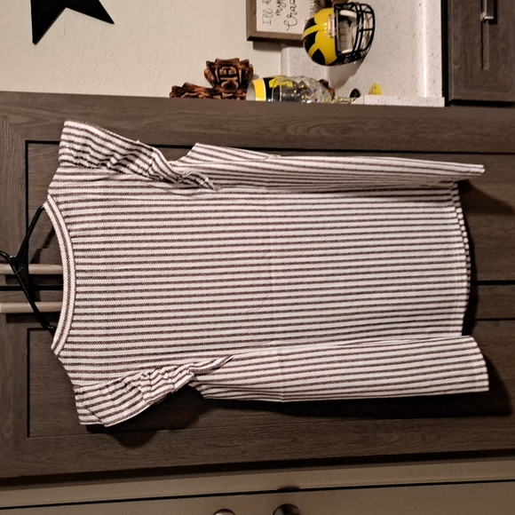 ♥️New ruffle Stripe tank top - Picture 14 of 14